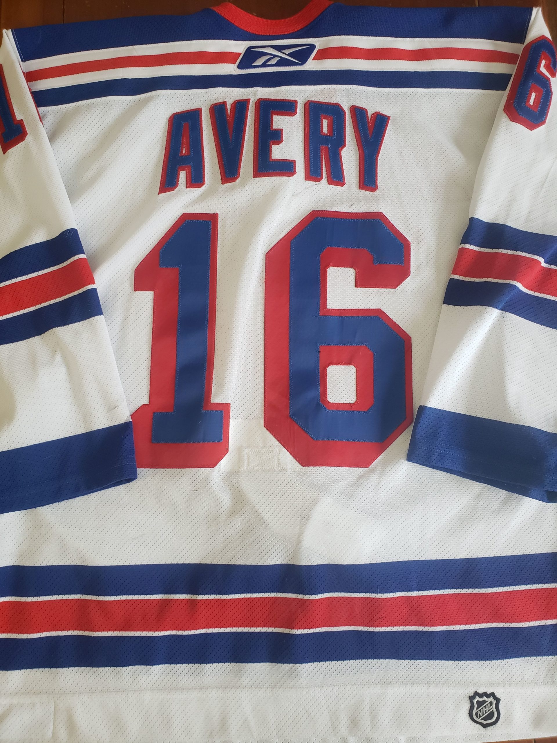 sean avery t shirt